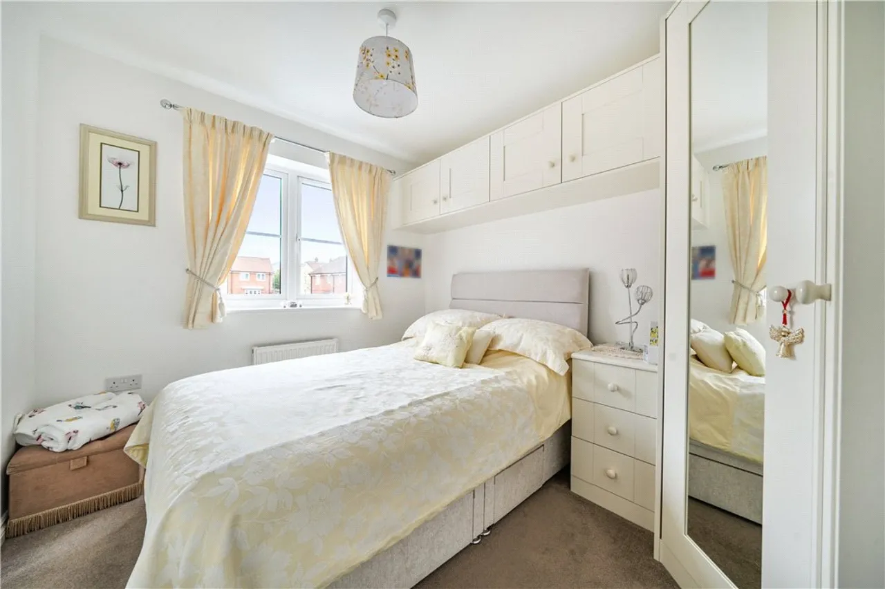Cutforth Way, Romsey, SO51, photo 11