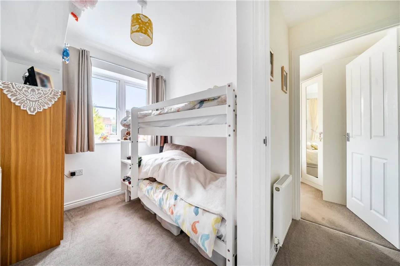 Cutforth Way, Romsey, SO51, photo 12