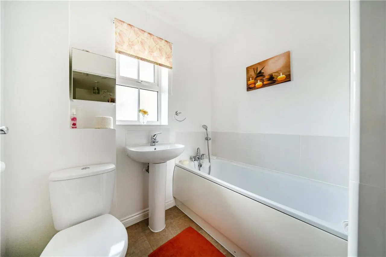 Cutforth Way, Romsey, SO51, photo 14