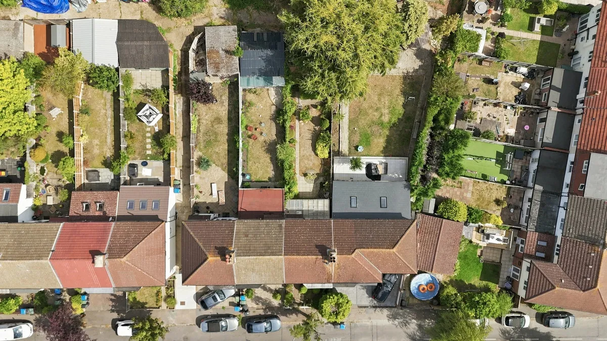 Highland Avenue, Loughton, IG10, photo 23