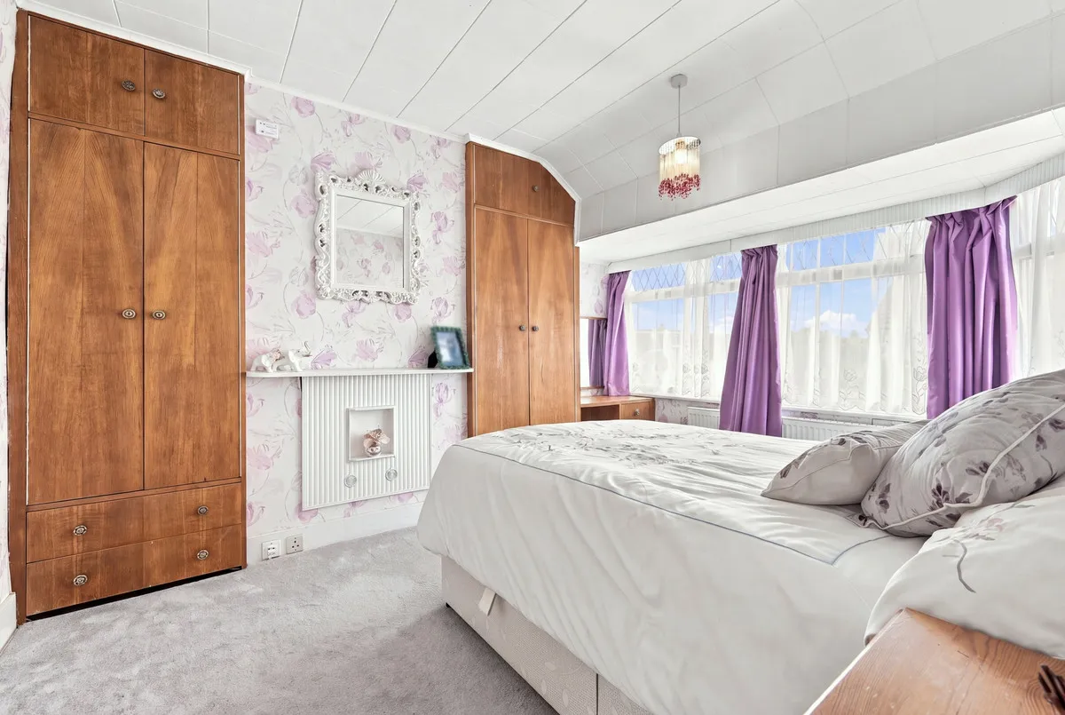 Highland Avenue, Loughton, IG10, photo 15