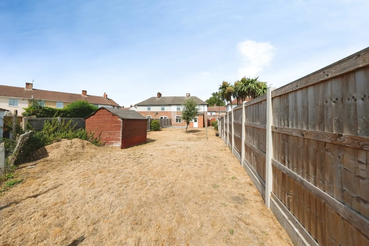 Aberconway Crescent, New Rossington, Doncaster, South Yorkshire, DN11, photo 12