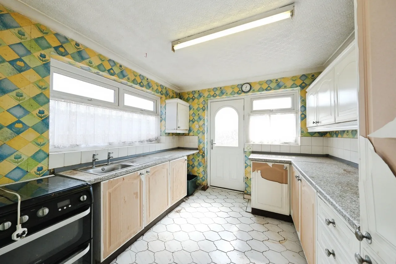Aberconway Crescent, New Rossington, Doncaster, South Yorkshire, DN11, photo 3