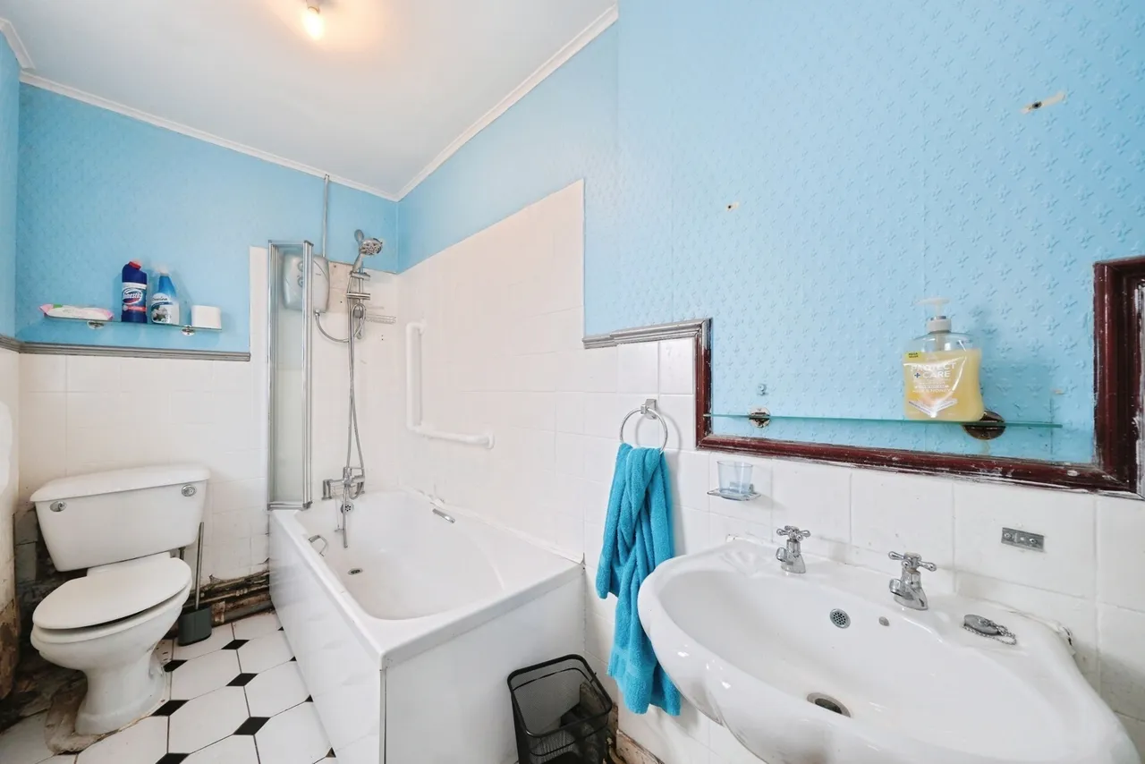 Aberconway Crescent, New Rossington, Doncaster, South Yorkshire, DN11, photo 8