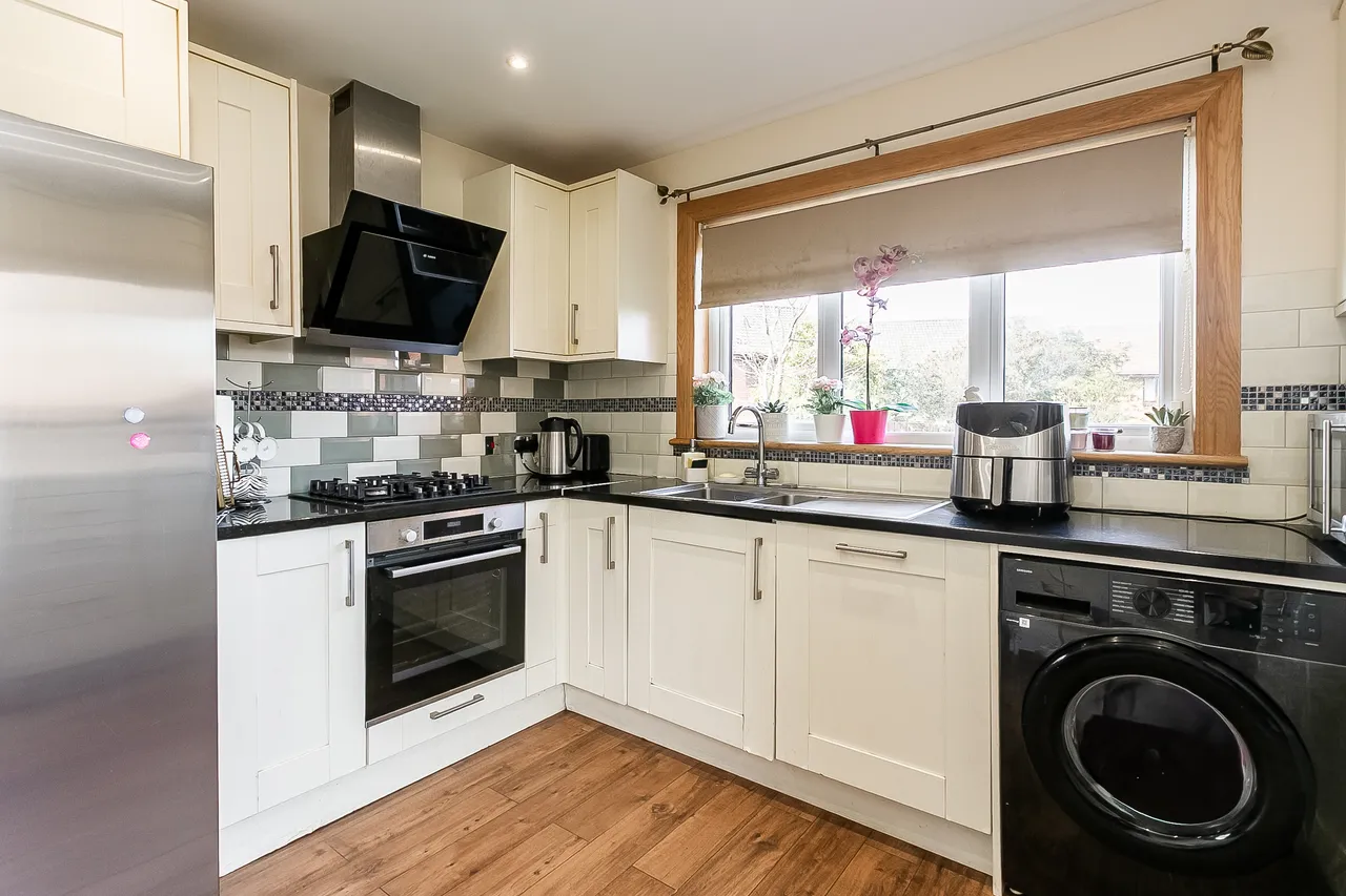 Guardwell Crescent, Liberton, EH17, photo 7
