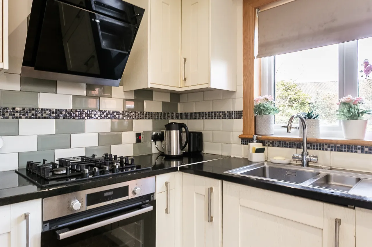 Guardwell Crescent, Liberton, EH17, photo 9