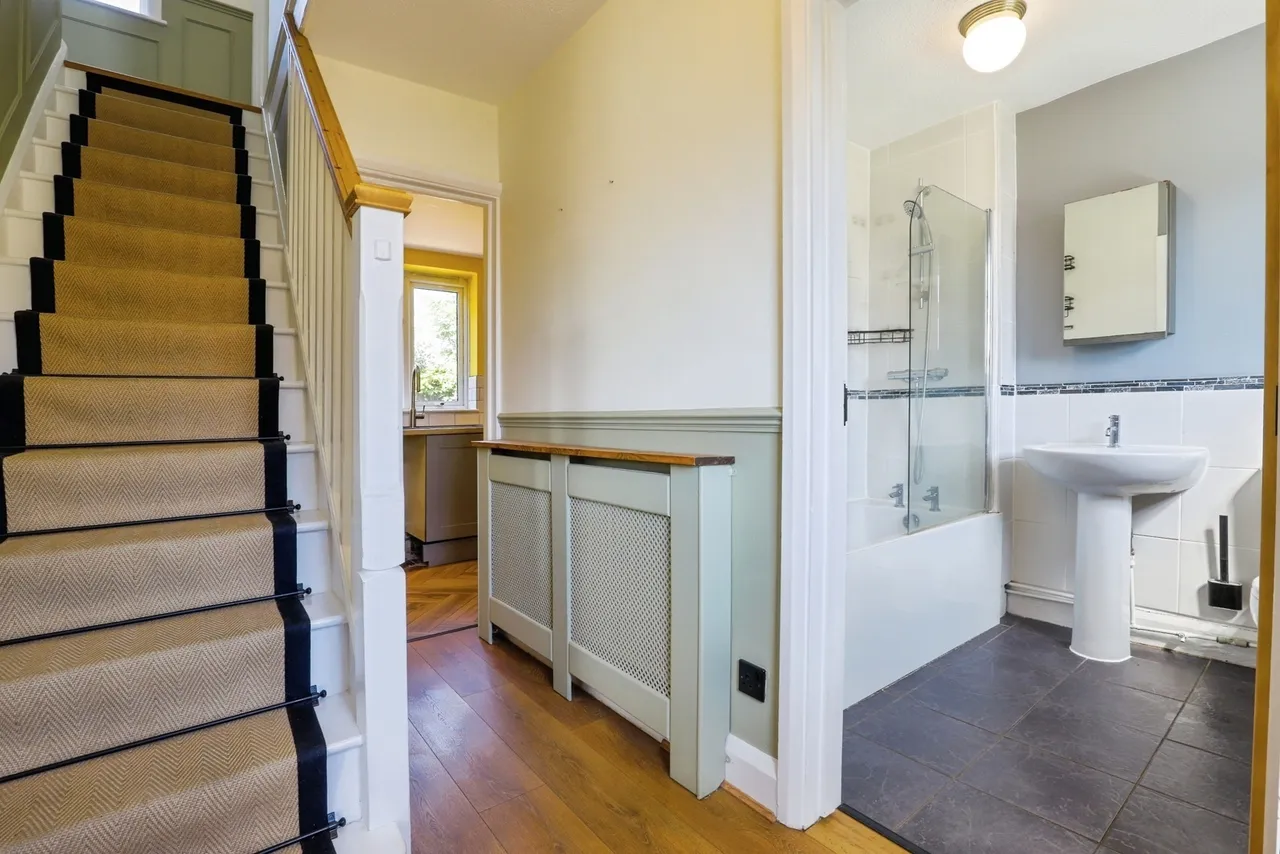 Barrow Grove, Sittingbourne, Kent, ME10, photo 2
