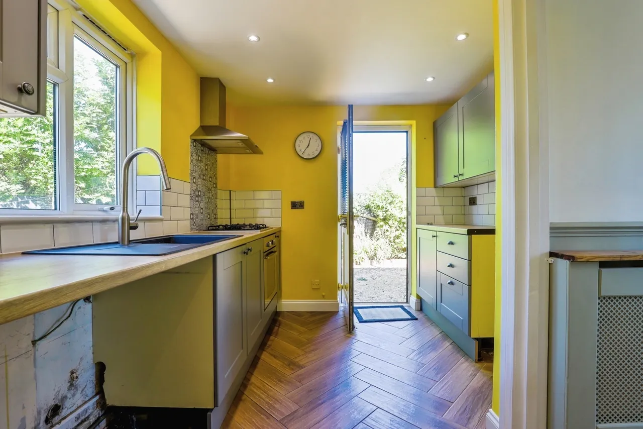 Barrow Grove, Sittingbourne, Kent, ME10, photo 12