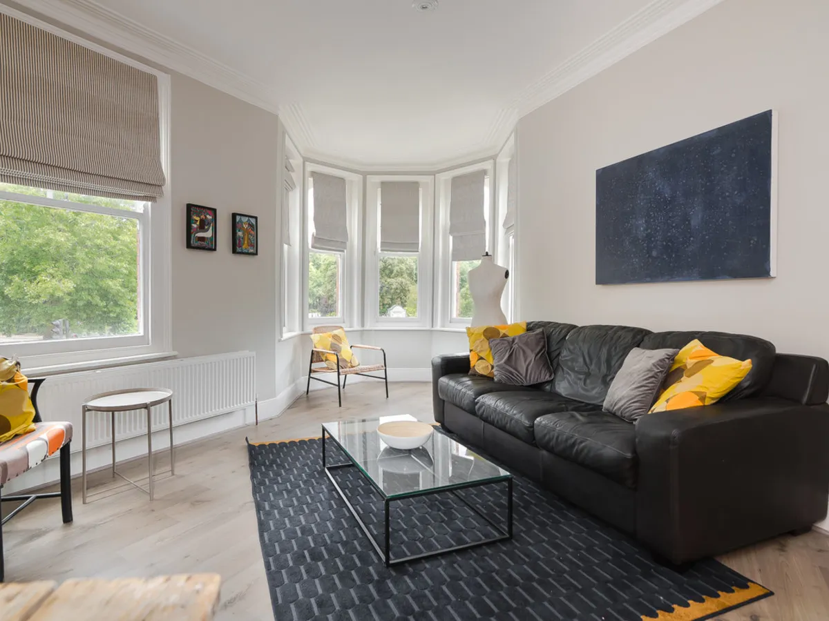 Prince Of Wales Drive, London, SW11, photo 5
