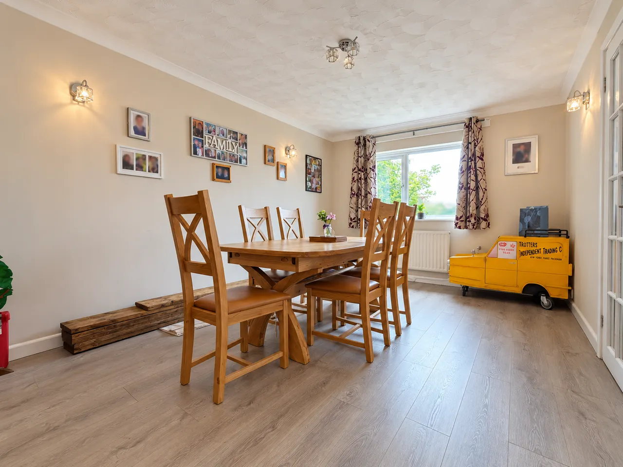 Hill Road, Neath Abbey, photo 9
