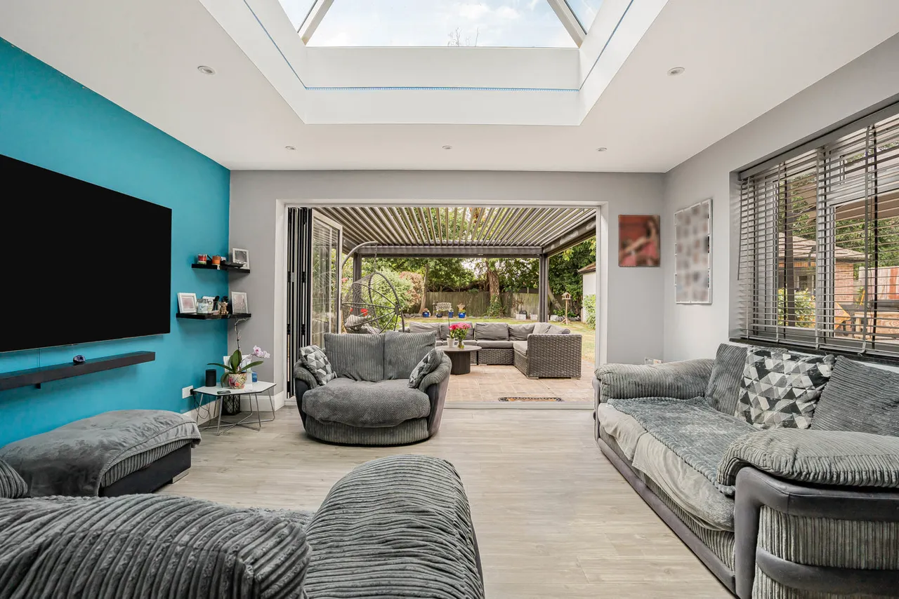 Birchfield Close, Addlestone, KT15, photo 4