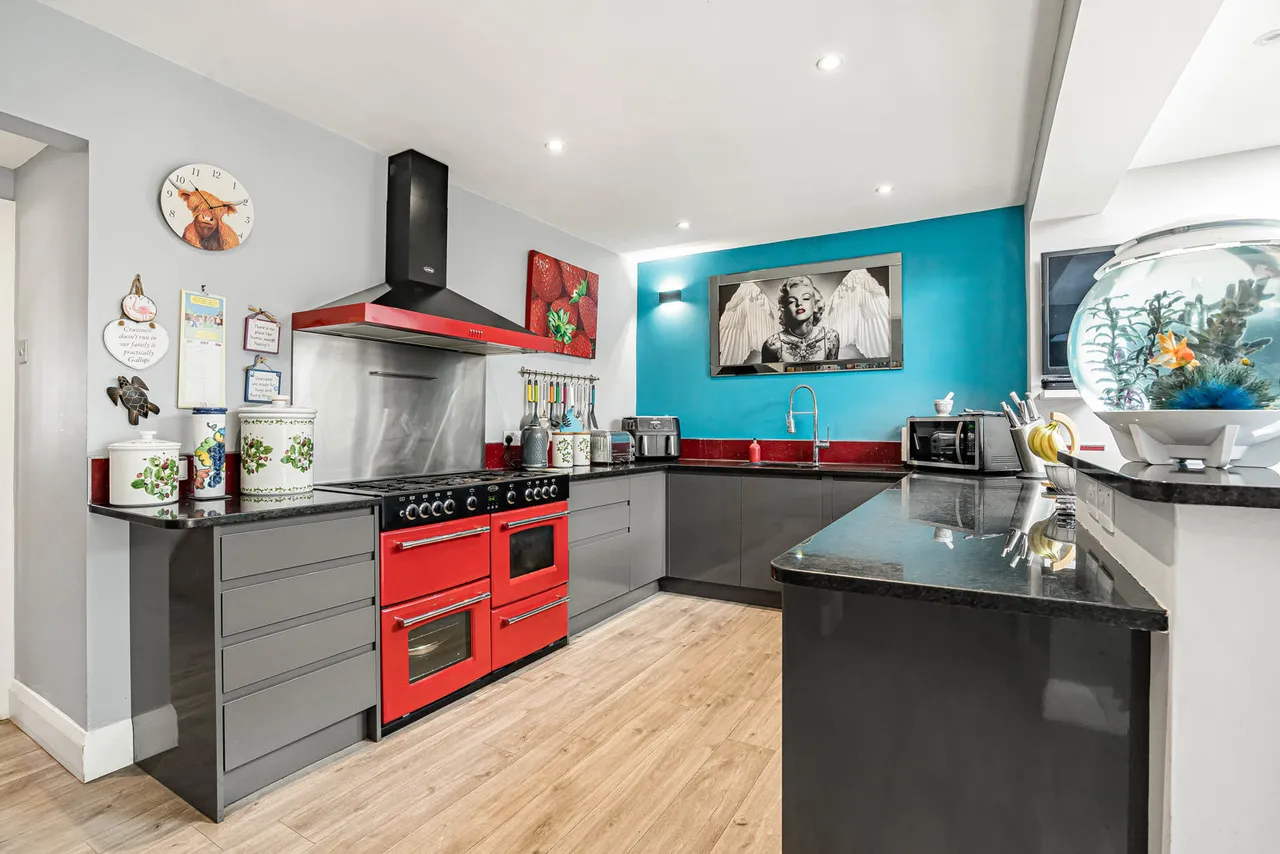 Birchfield Close, Addlestone, KT15, photo 5