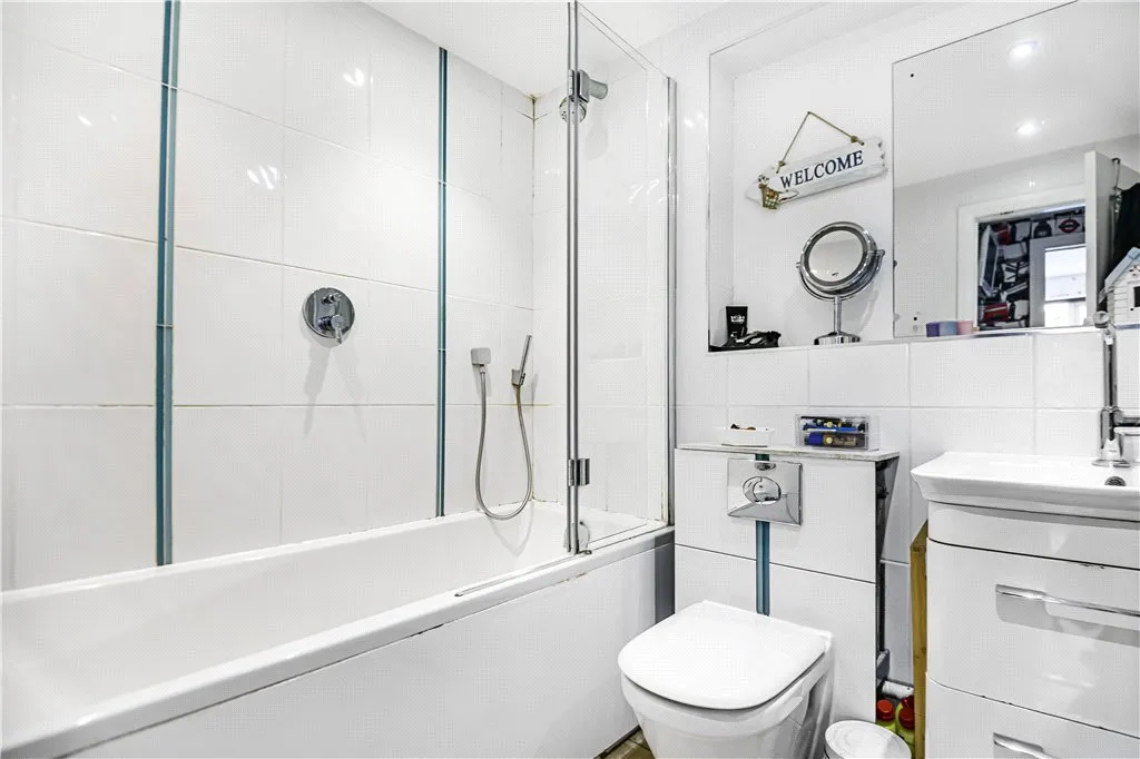 Birchfield Close, Addlestone, KT15, photo 37