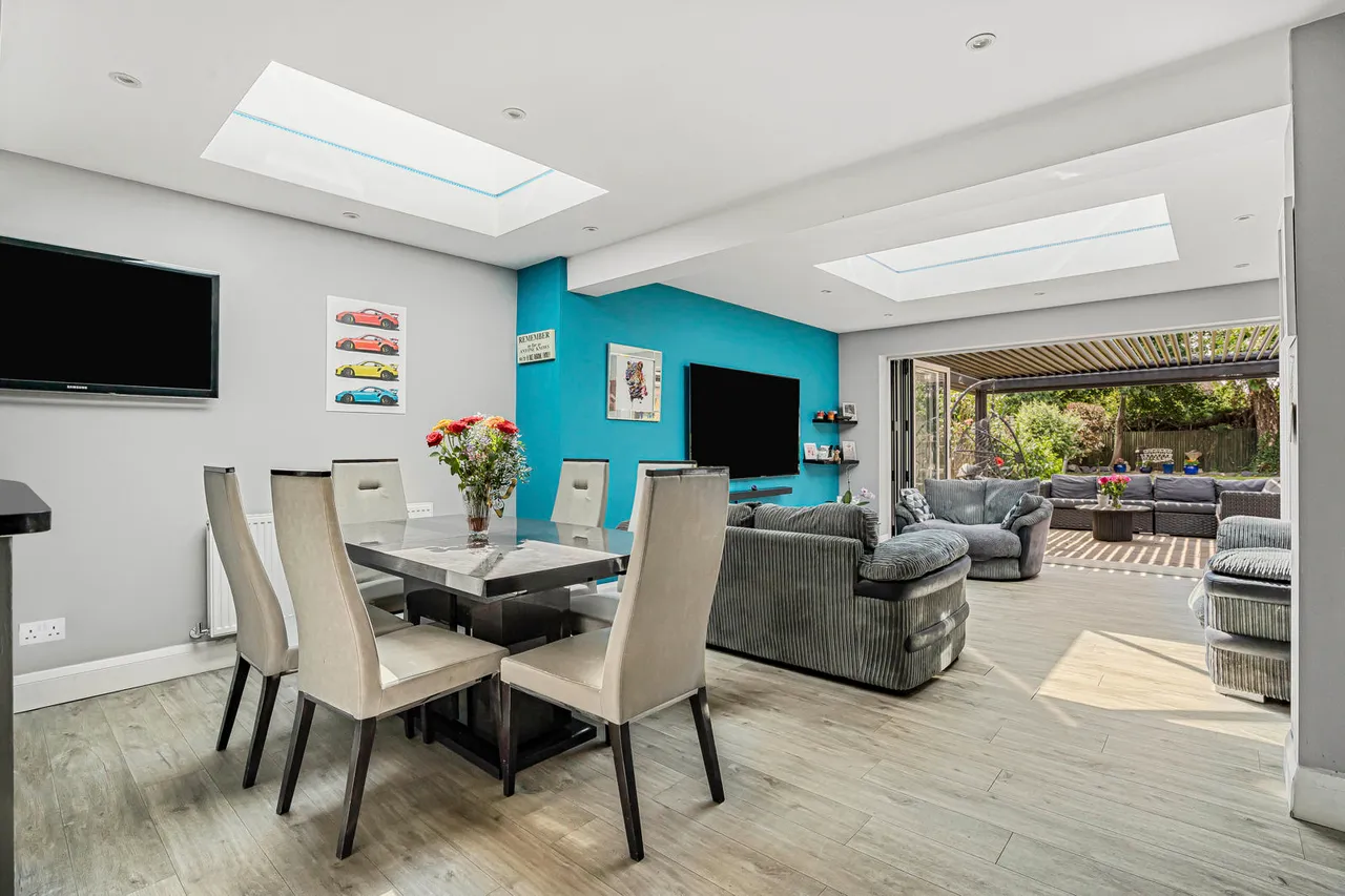 Birchfield Close, Addlestone, KT15, photo 9