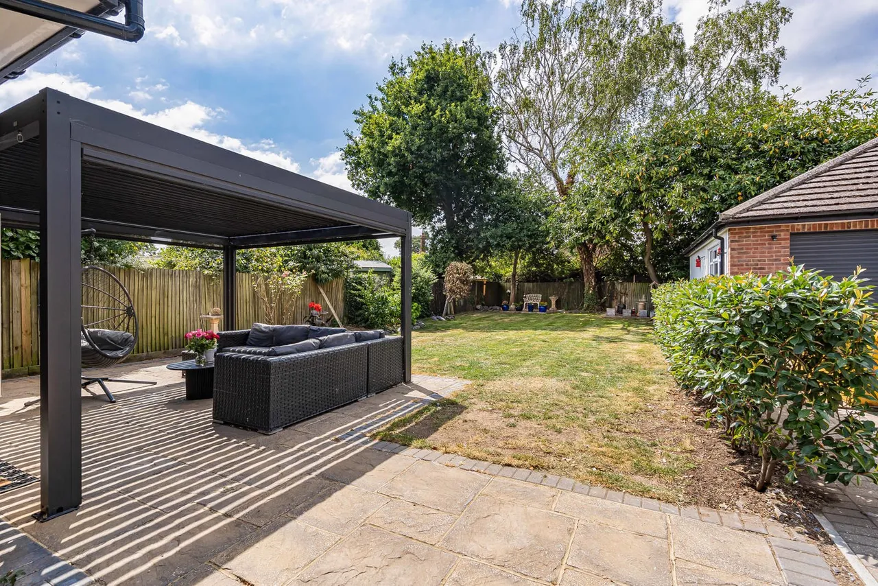 Birchfield Close, Addlestone, KT15, photo 26