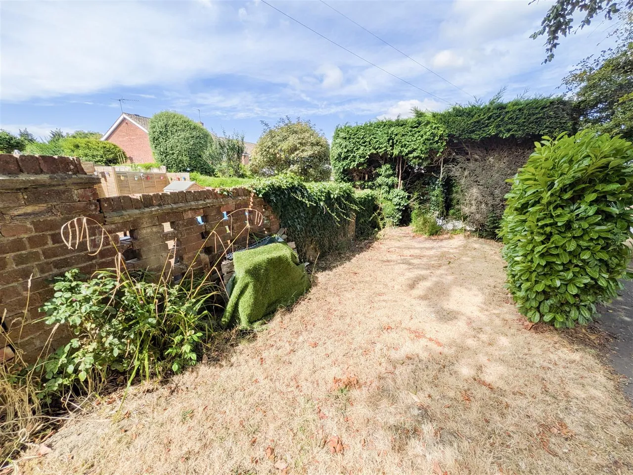 Queens Approach, Uckfield, TN22 1RU, photo 16