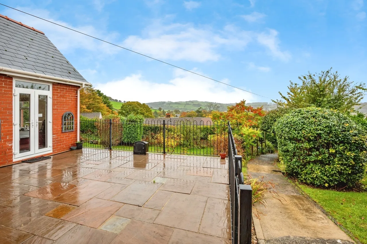 Bryn Yr Eglwys, Lampeter, SA48, photo 19
