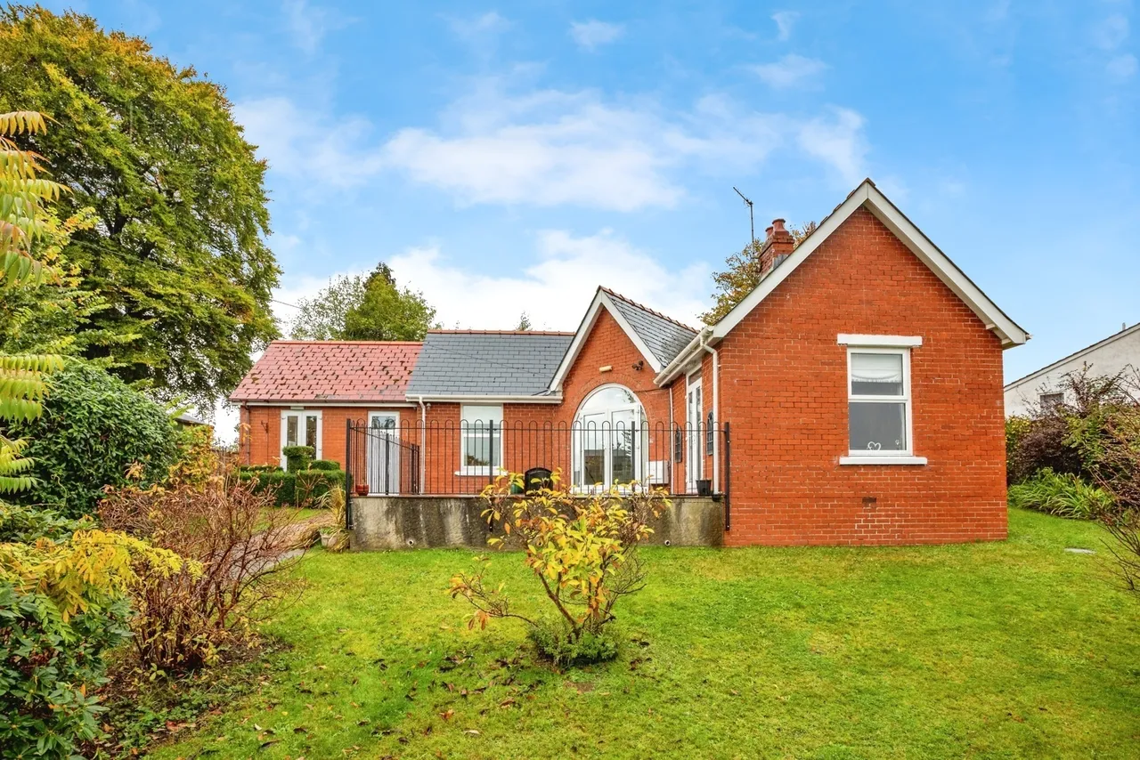 Bryn Yr Eglwys, Lampeter, SA48, photo 2