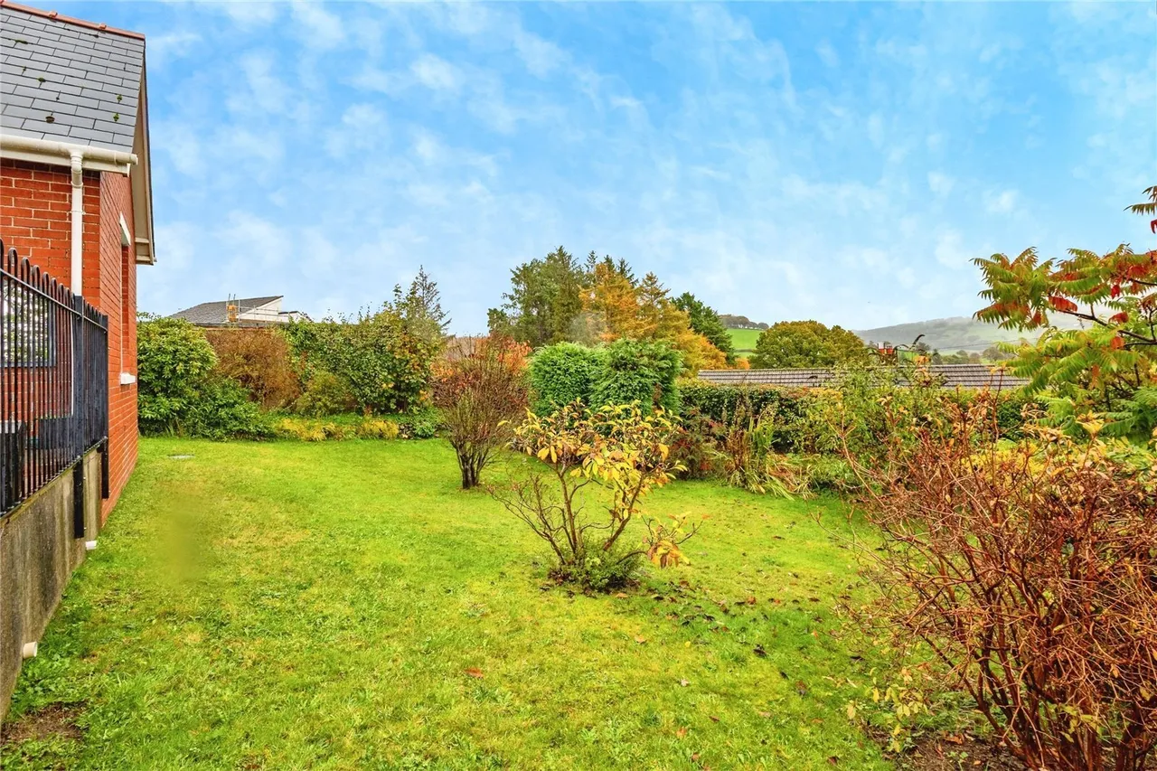 Bryn Yr Eglwys, Lampeter, SA48, photo 23