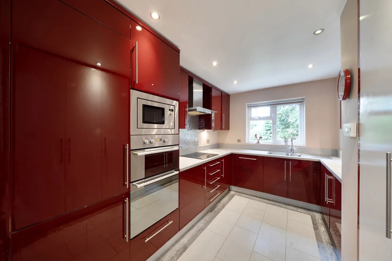 Falcon Close, Northwood, HA6, photo 11