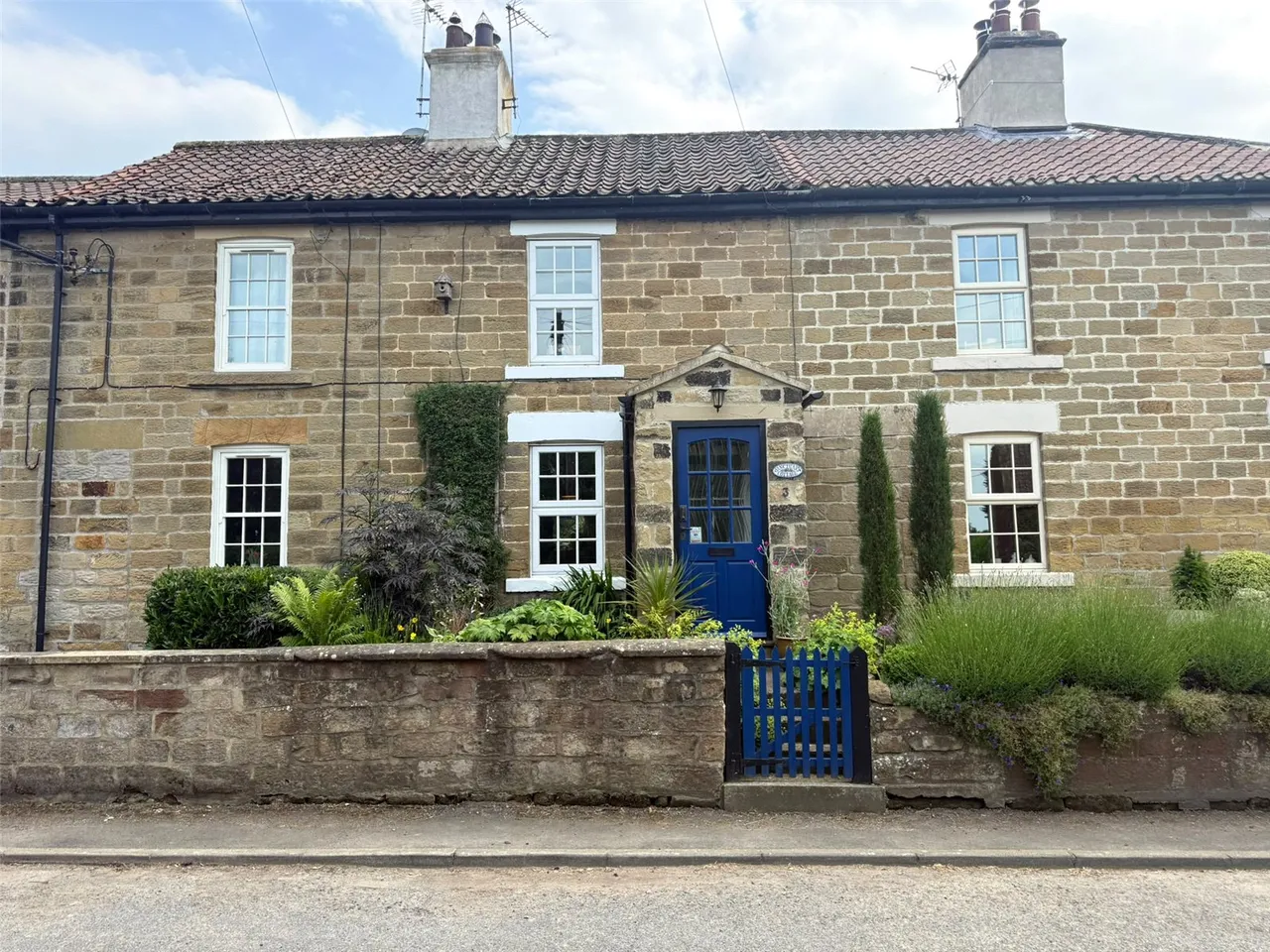 2 bed house for sale — 3 North View, Knayton, Thirsk, YO7 4BA