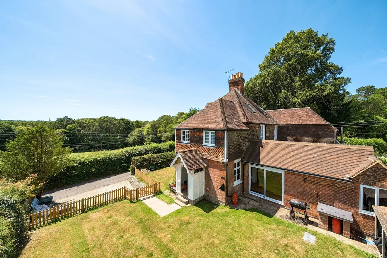 Priors Heath, Goudhurst, TN17, photo 17