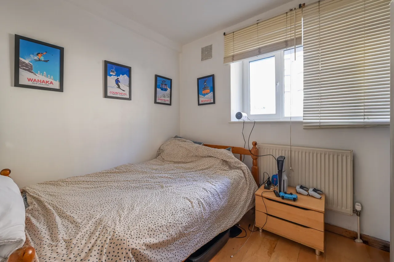 5 Reardon House, Reardon Street, London, photo 6