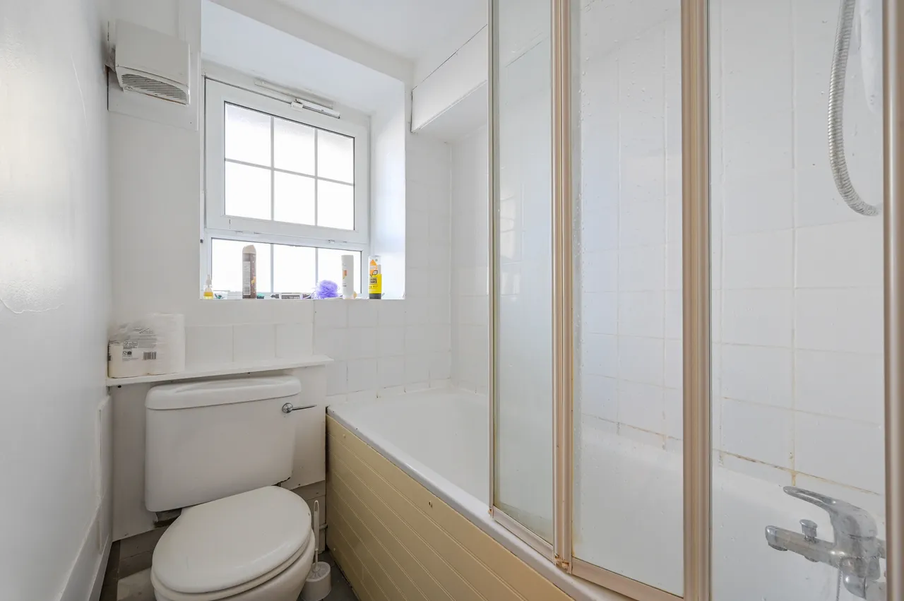 5 Reardon House, Reardon Street, London, photo 7