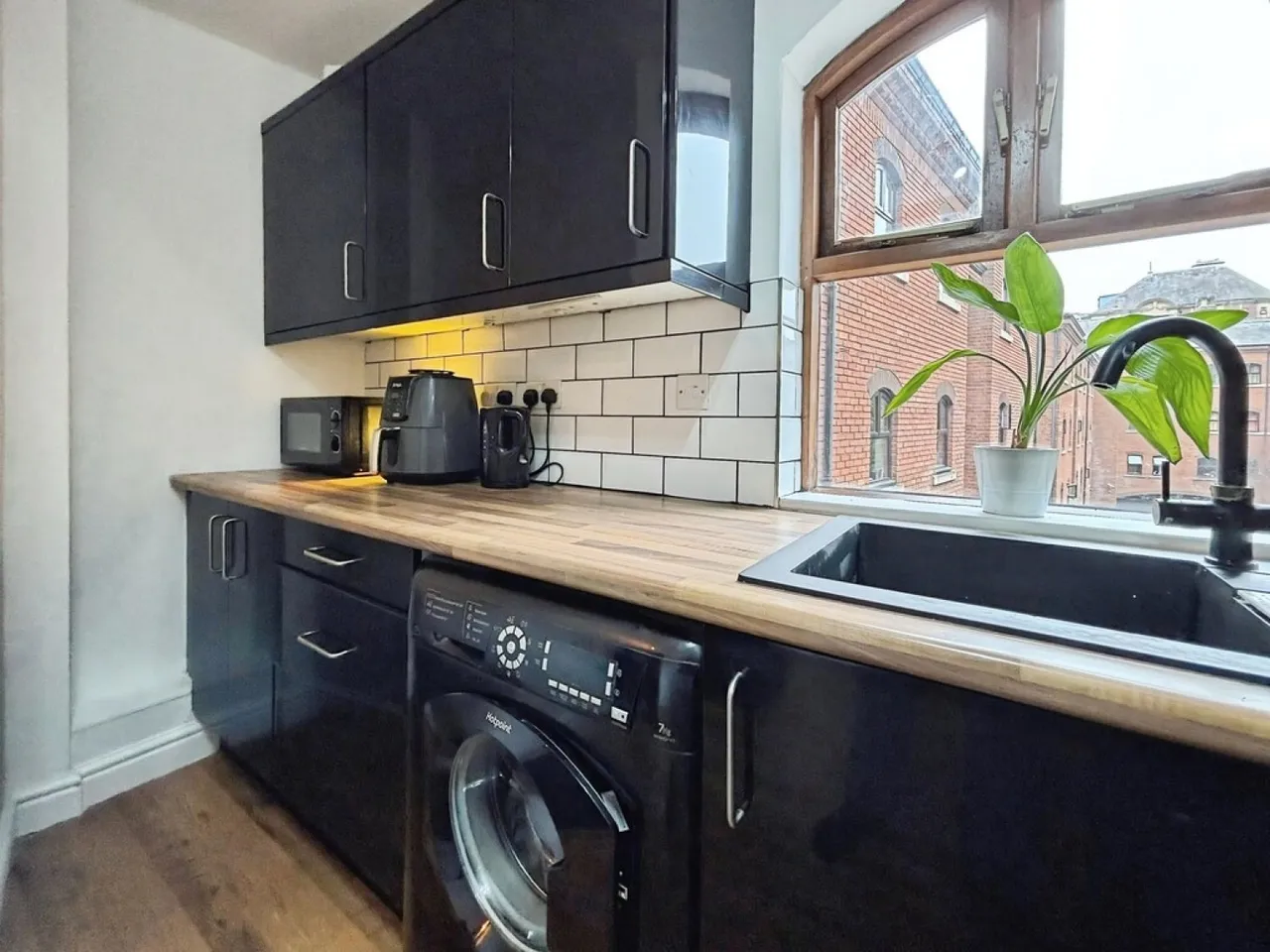 Riverside Court, LS1, photo 4