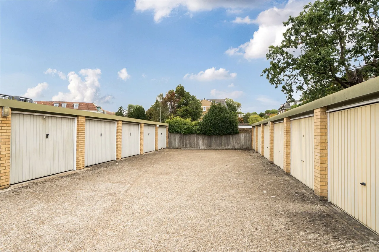 Overbury Avenue, Beckenham, BR3, photo 18