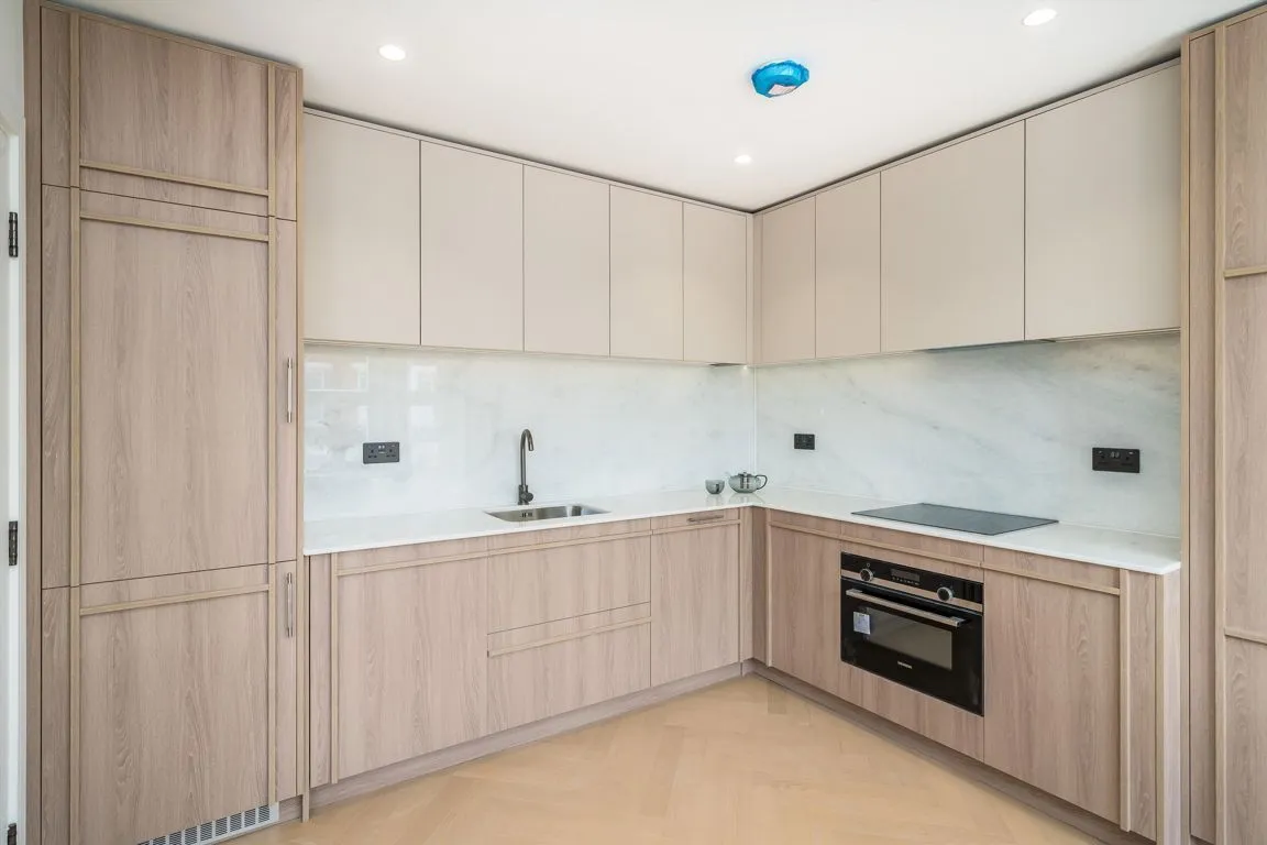 Gosberton Road, SW12, photo 3
