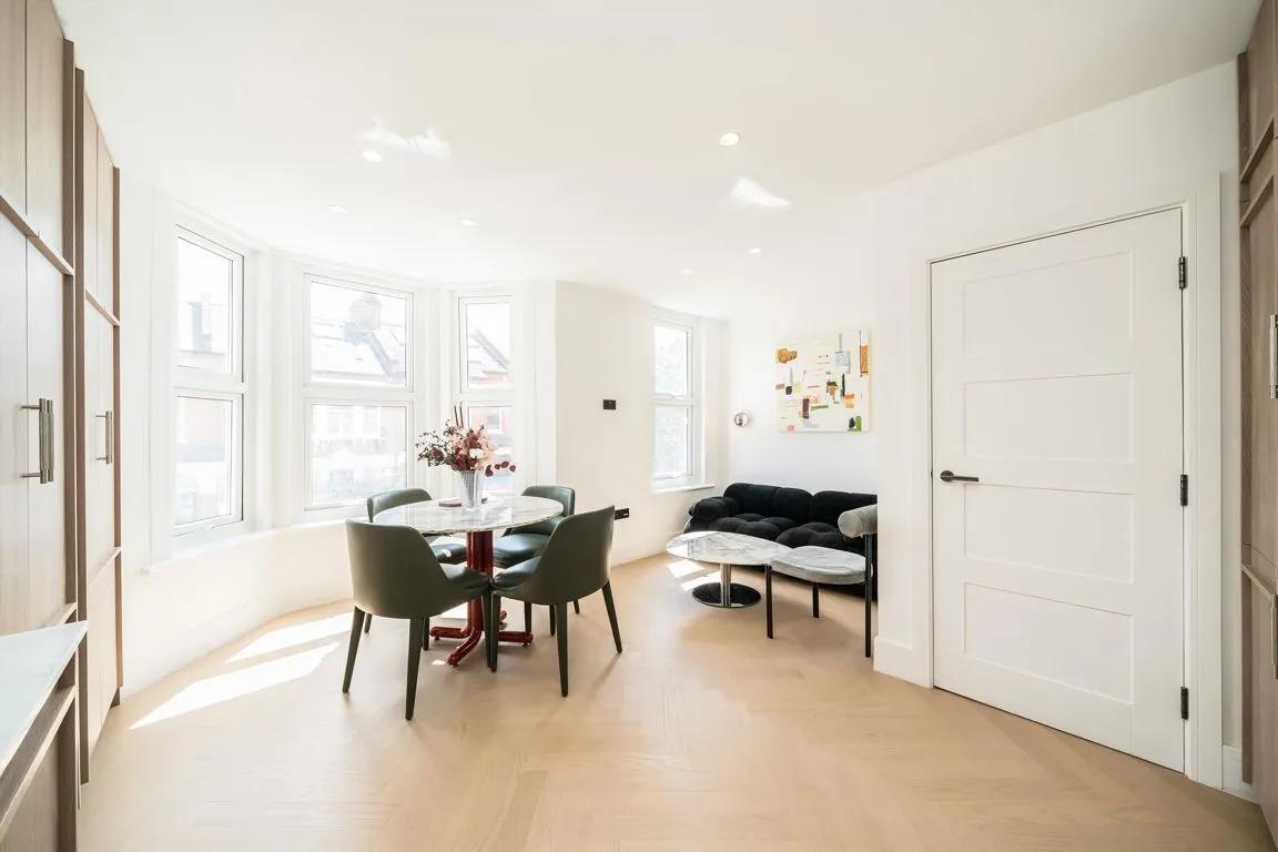 Gosberton Road, SW12, photo 4