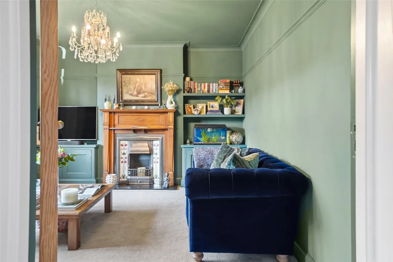 Wensleydale Road, Hampton, TW12 2LW, photo 4