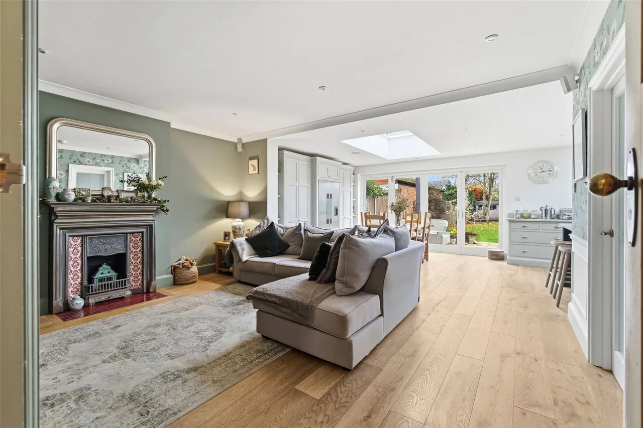 Wensleydale Road, Hampton, TW12 2LW, photo 7