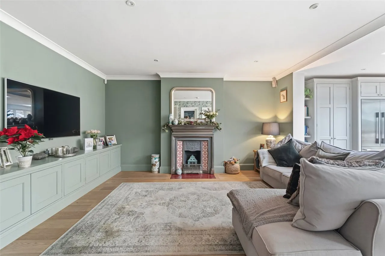 Wensleydale Road, Hampton, TW12 2LW, photo 6