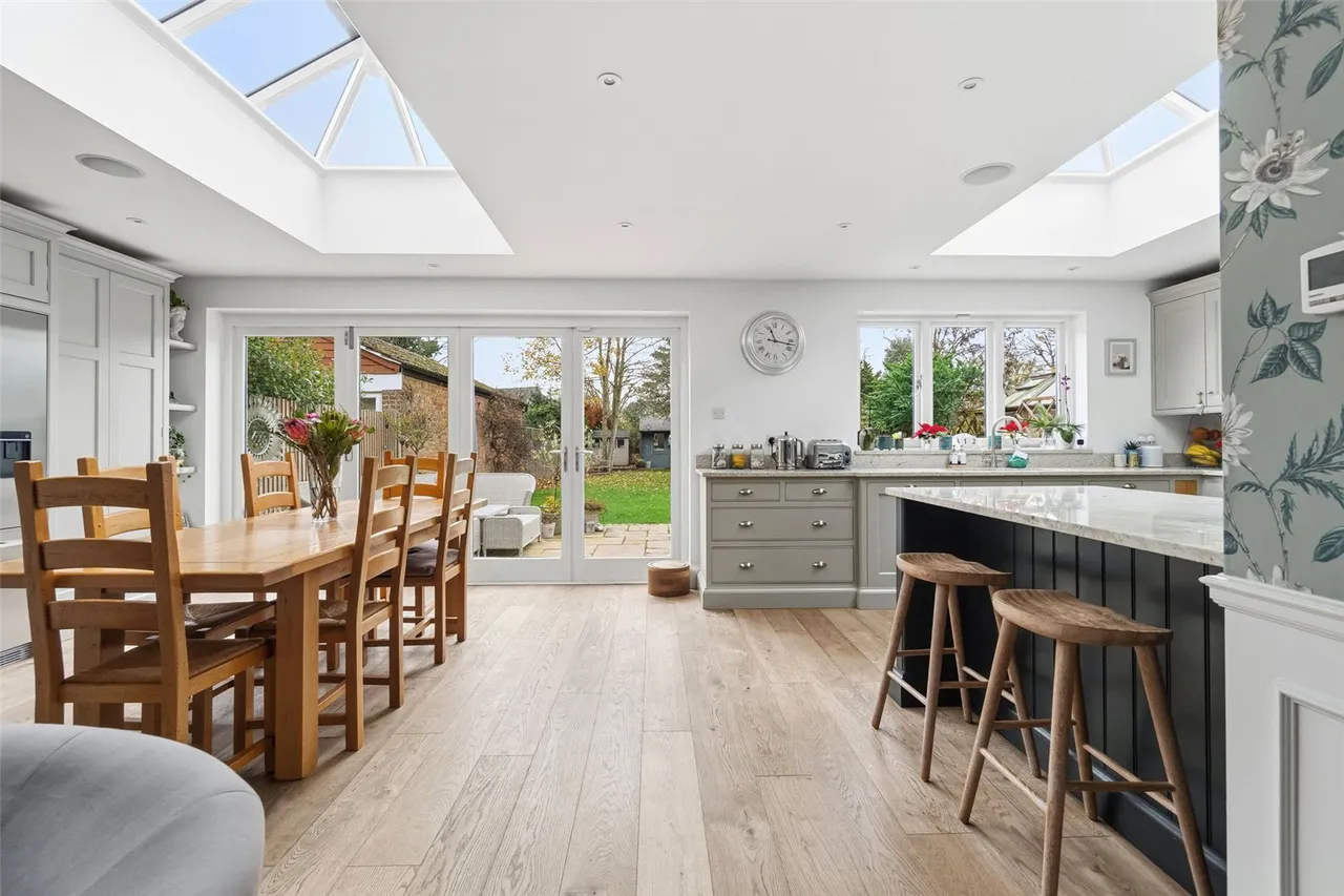 Wensleydale Road, Hampton, TW12 2LW, photo 9