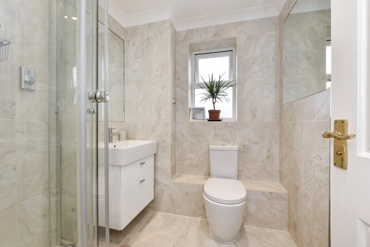 Bircholt Road, Liphook, GU30, photo 7