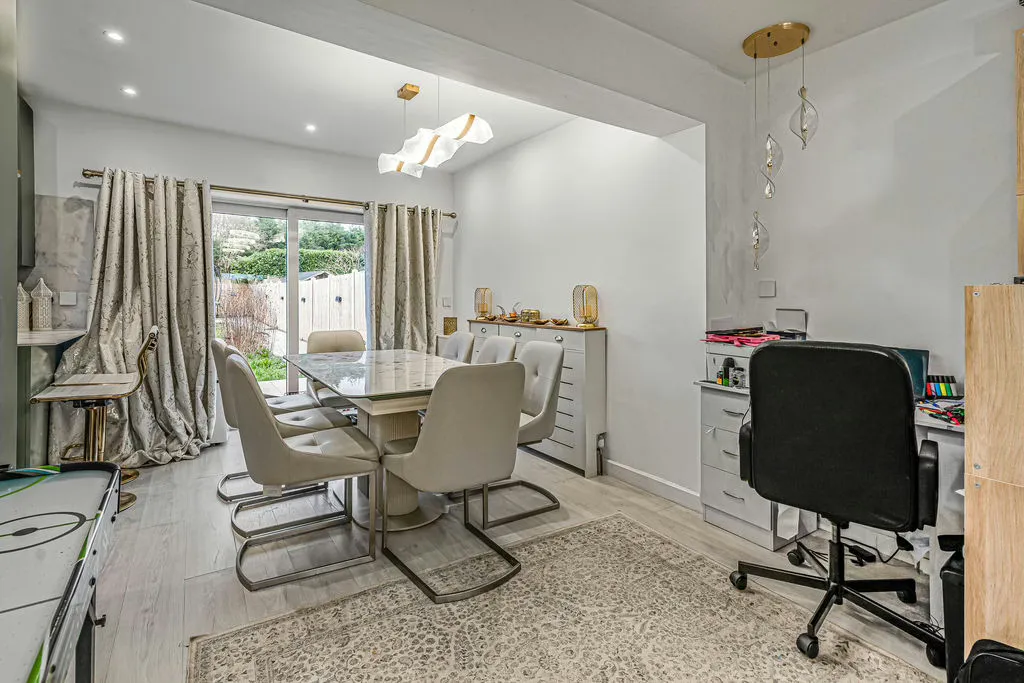 Shenley Road, Bletchley, Milton Keynes, Buckinghamshire, MK3 6HE, photo 9