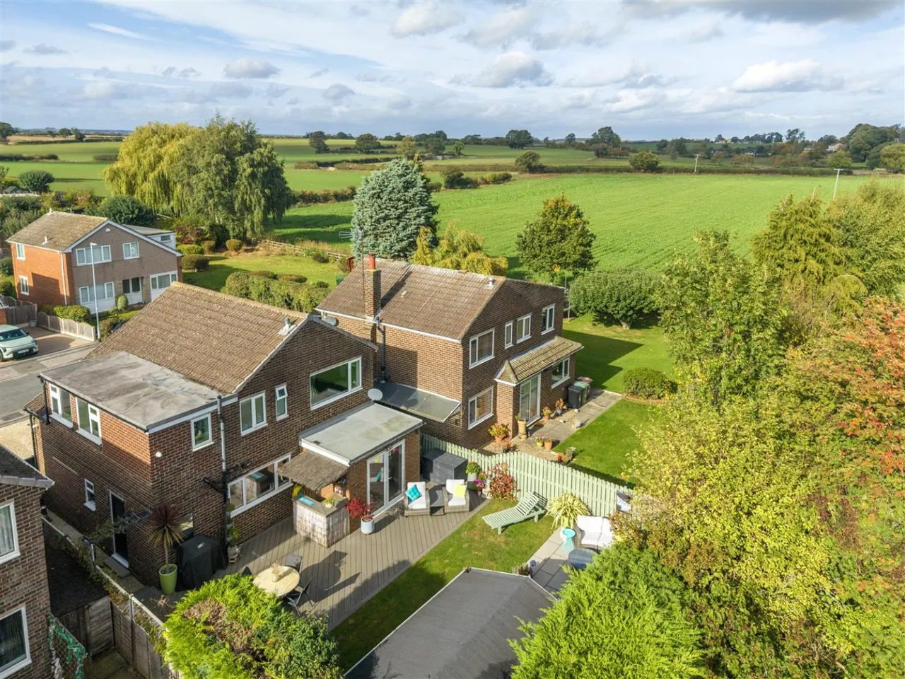 Ure Grove, Wetherby, LS22, photo 17