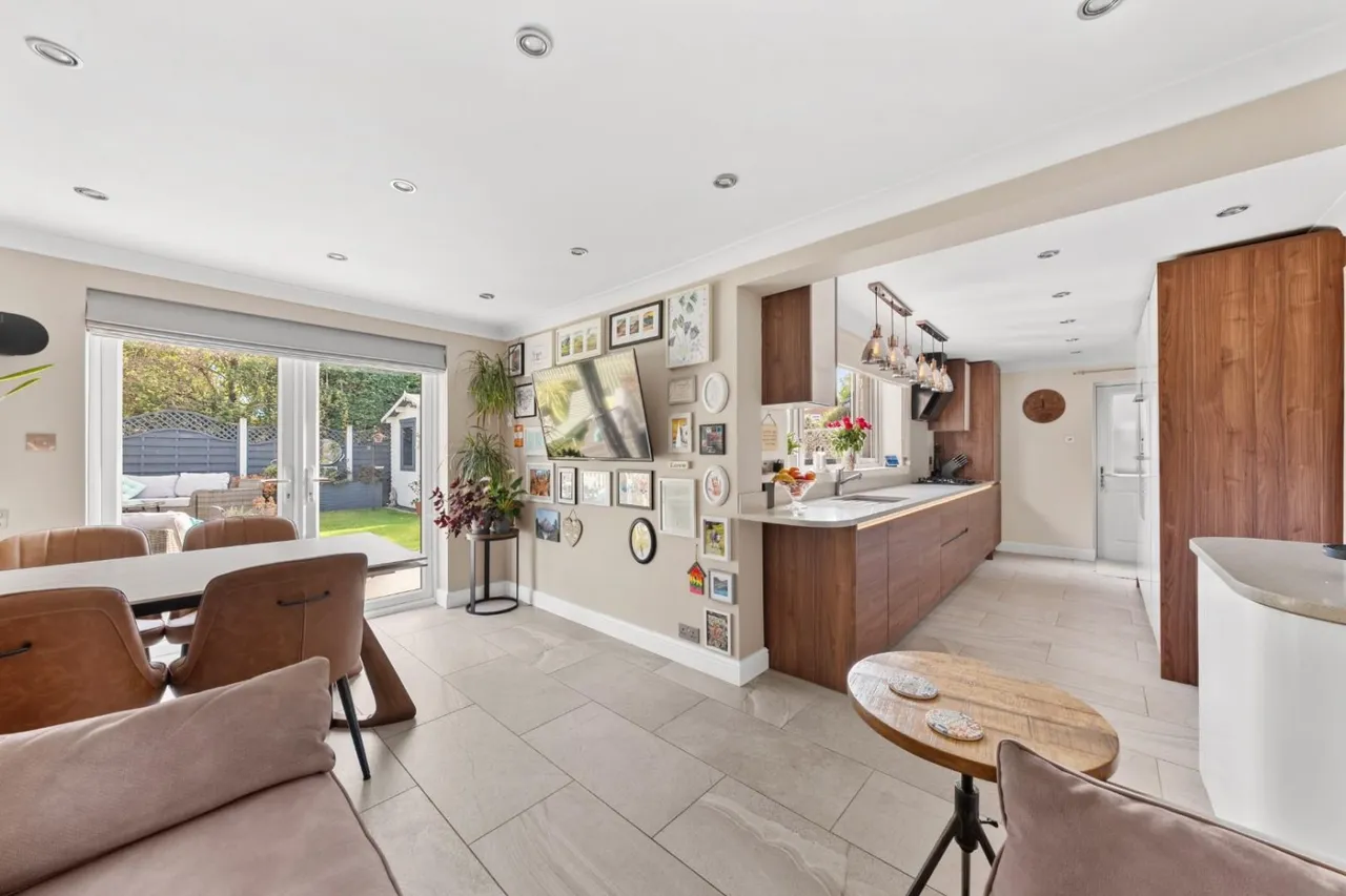 Ure Grove, Wetherby, LS22, photo 8