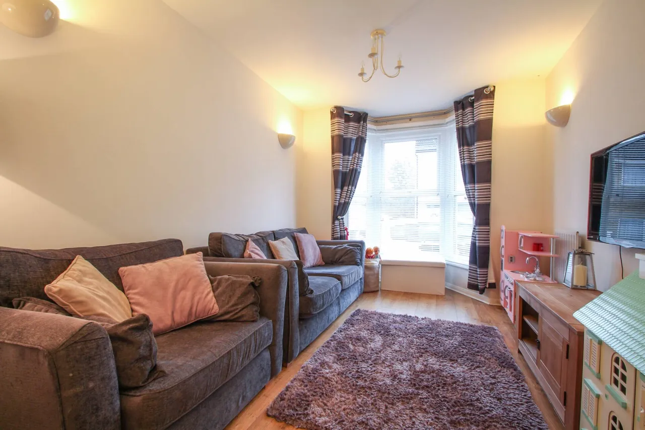 Charles Street, Greenhithe, Kent, DA9, photo 3
