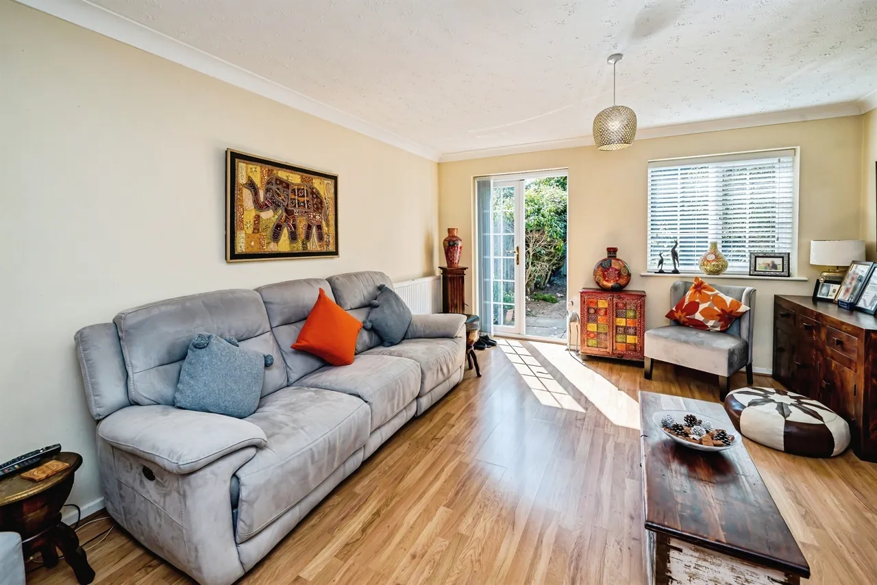 Kinnaird Close, Slough, SL1, photo 7