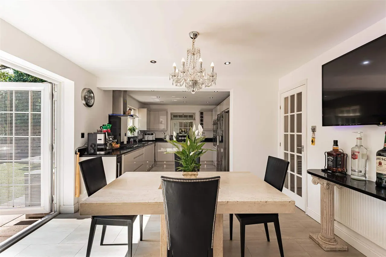 The Spinney, Cliftonville, Margate, Kent, CT9 3JS, photo 2