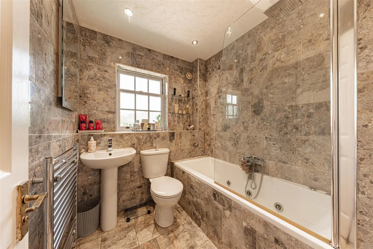 The Spinney, Cliftonville, Margate, Kent, CT9 3JS, photo 21