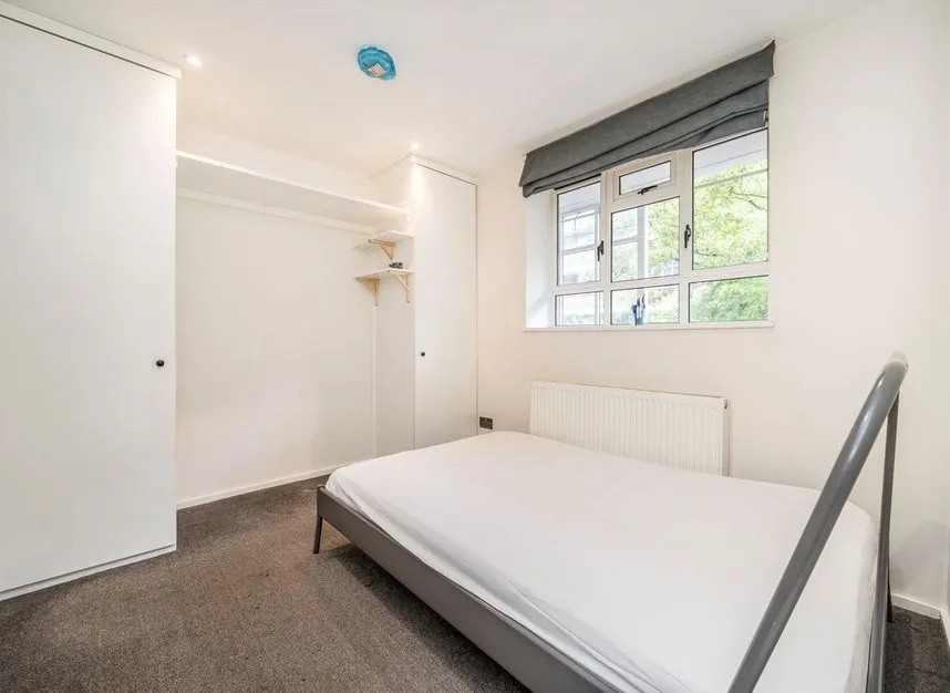 White City Estate, Shepherds Bush, W12, photo 7