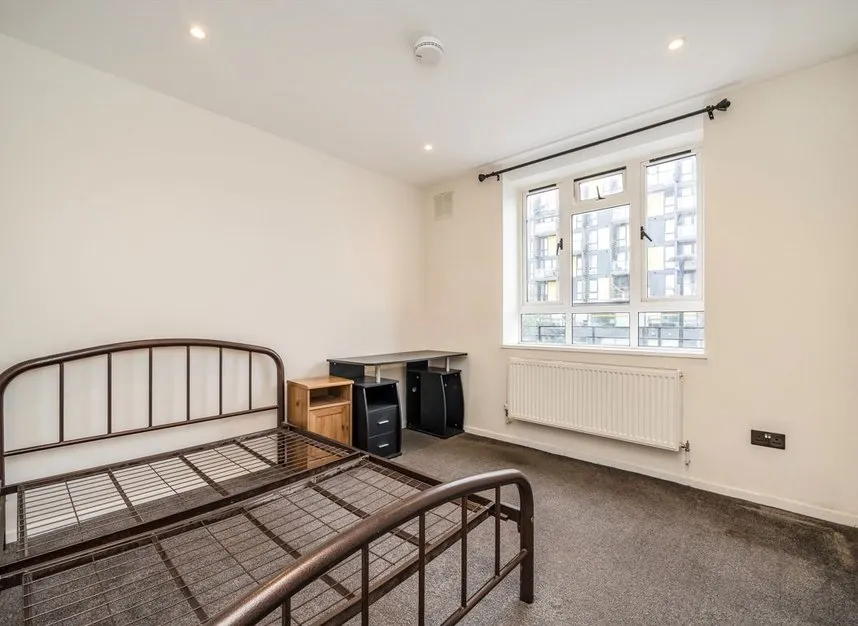 White City Estate, Shepherds Bush, W12, photo 5
