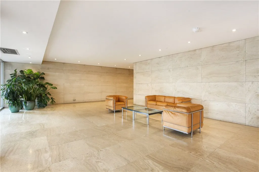 Apartment for sale in Shad Thames, London, SE1, photo 8