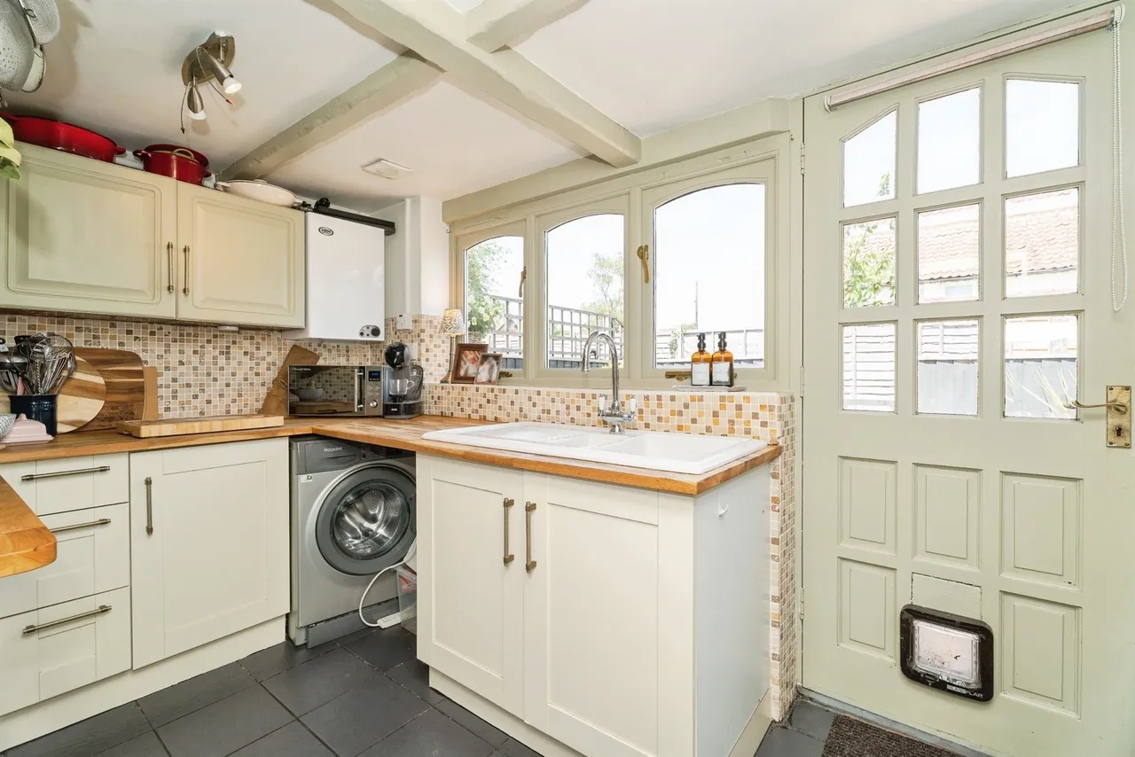 Playingfield Drive, Whissonsett, NR20, photo 13