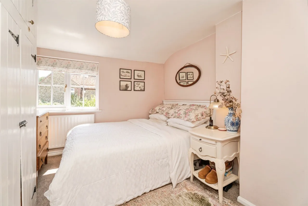 Playingfield Drive, Whissonsett, NR20, photo 9