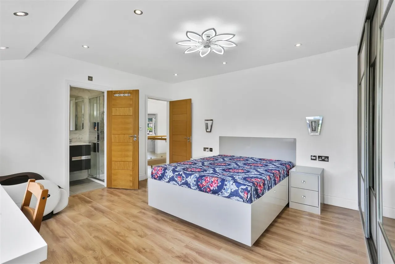 Sandy Lane, South Cheam, SM2, photo 23